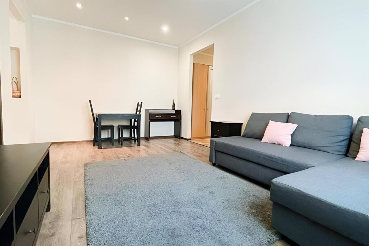 City Center Apartment In Middle Of Братислава Екстериор снимка