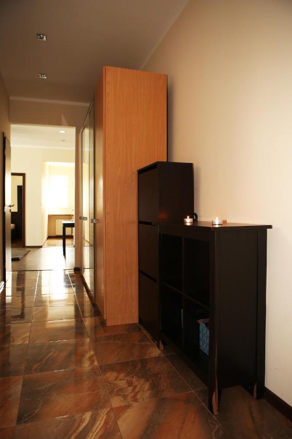 City Center Apartment In Middle Of Братислава Екстериор снимка