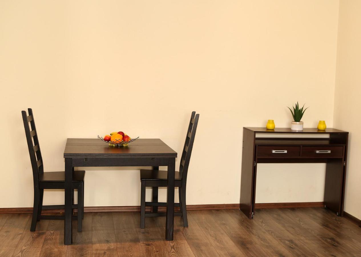 City Center Apartment In Middle Of Братислава Екстериор снимка