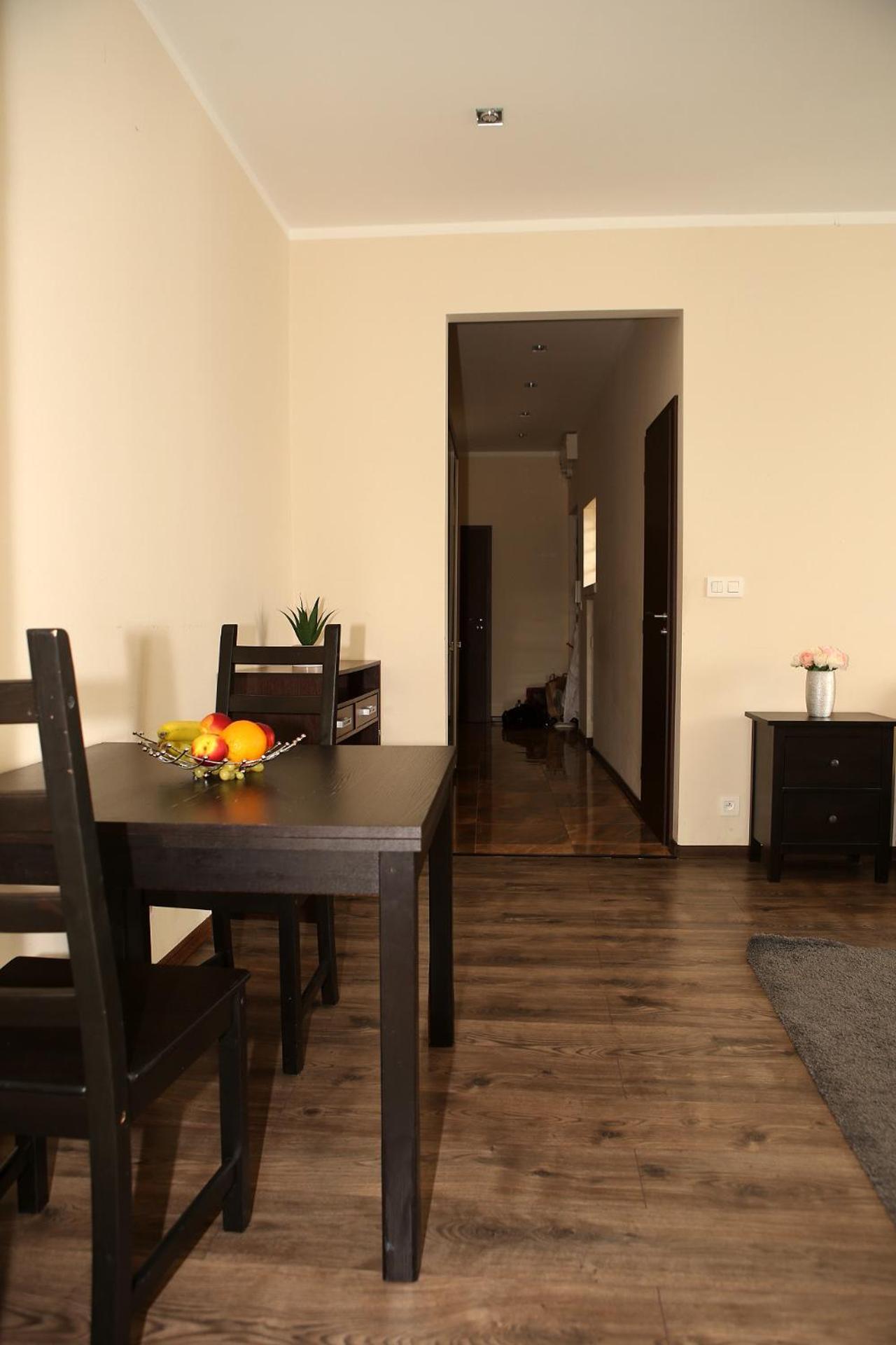 City Center Apartment In Middle Of Братислава Екстериор снимка