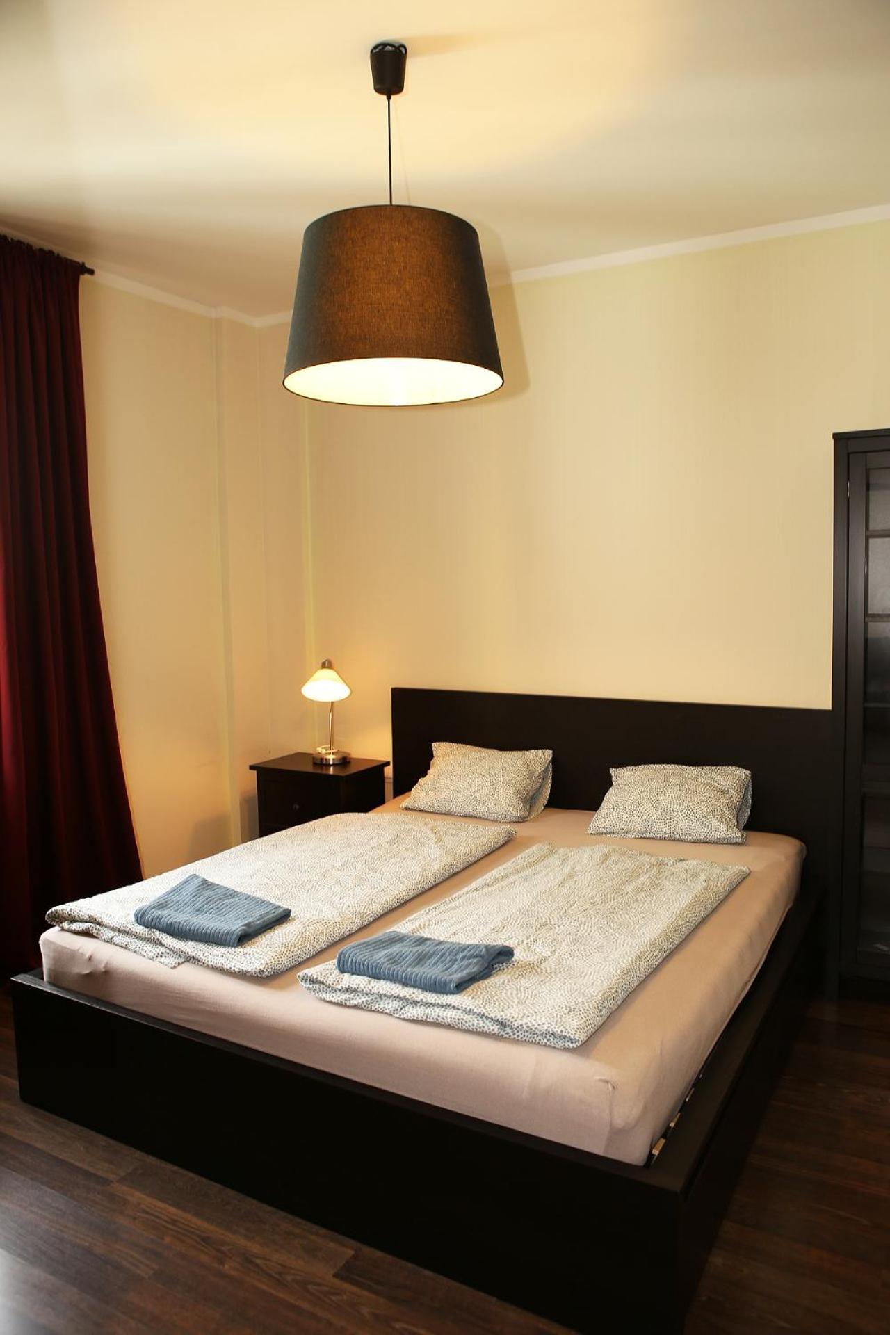 City Center Apartment In Middle Of Братислава Екстериор снимка
